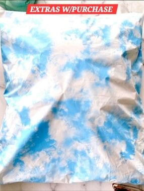 15ct. -14x17 Clouds Polymailers Random Thank You Cards/Stickers 🦋LAST ONE
